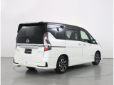 セレナ 1.2 e-POWER ハイウェイスターV 