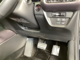 高速で便利なETCがあり、横滑りを防ぐVSAなどのスイッチは、運転席の右側、手の届きやすい位置にあります。