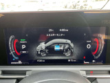 視認性の高いメーターで運転情報を的確に把握できます