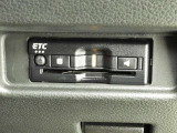 ETCゲートを使ってキャッシュレスで料金所を通過・スマートに時短出来ます。スマートICを乗降出来るのもメリットです!ETCカードはトヨタカードがおすすめ!