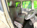 運転席シート廻りは使用感も少なく、良好な状態となっています。丁寧に使われていたことがよくわかりますね。