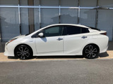 プリウス 1.8 S E-Four 4WD 