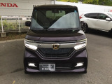 お客様に安全で快適なカーライフをお送りいただくために、中古車にも高いレベルの品質基準を設け、その基準に従って、全ての中古車について納車前整備を実施しています。