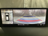 360度モニターは、4つのカメラによる前後左右・俯瞰映像でドライバーからは見えない領域の危険認知をサポート!全周囲の死角を減らし、狭い駐車場や幅寄せ、T字路の進入などの運転の安心感を高めます!