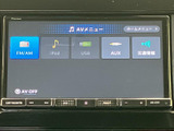 お気に入りの音楽やラジオを、高音質で楽しめます。様々なメディアに対応しており、長距離ドライブも飽きさせません。