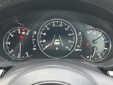 視認性の高いメーター類は、運転に必要な情報を的確に伝えます。直感的に操作でき、運転に集中できます。安全運転をサポートします。
