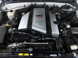 2UZ 4700ccガソリンエンジンです!