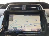 目的地までスムーズに導いてくれるナビゲーションシステム。高精細な地図表示で、初めての道でも安心です。ドライブの計画も立てやすくなっています。