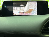 停車中にテレビや動画を楽しめます。長距離移動の休憩時間に、リラックスできる空間を提供します。