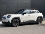 数あるMINI中古車より弊社のお車をご覧頂き、ありがとうございます!弊社はMINI正規販売店であり、整備を整えてからのご納車となりますので安心してお乗り頂けます。もちろん全国にご納車も可能です!
