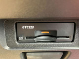 ETCで高速・有料道路の料金所をキャッシュレス。スムーズなドライブをサポート。