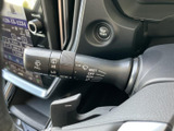 雨の日の運転をサポートするワイパーレバー。操作も簡単で、視界をクリアに保ちます。ミスト機能も搭載されています。