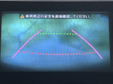 安全運転をサポートする機能が作動中です。周囲の状況を把握し、より安全なドライブをサポートします。
