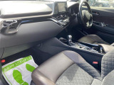 トヨタ C-HR G-T 4WD/ワンオーナー車/寒冷地仕様/純正キー一体型エンジンスターター/フルエアロ/純正ナビゲーション/バックモニター/クルーズコントロール/トヨタセーフティーセンス/