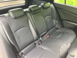 後席もゆったりとした空間を確保。快適な乗車空間で、同乗者もリラックスできます。長距離移動も安心です。