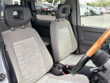 当店では入荷次第隅々まで車への傷、へこみ等をチェックしております。安心してお客様のご希望に合った一台もお探しする事も可能です。