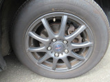 販売時から1年間は、無料で走行距離無制限の保証が付いています。