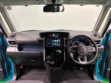 見易い計器類と運転し易いドライビングポジションは、視角も少なく前方&左右の見切りが良く運転し易いクルマです。ブラック基調のインテリアが洗練された空間を演出してくれます。