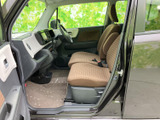 運転に必要な操作系が手に届きやすく、直感的に操作できます。見やすいメーター類で運転状況を把握しやすいです。