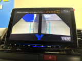 サイドミラーにもカメラつきで安全運転♪