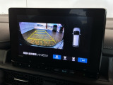 リバースギアに入れるだけで後方の表示へ切り替わります。夜間や雨の日の駐車も楽になりますよ。
