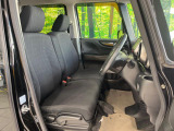 運転席シート廻りは使用感も少なく、良好な状態となっています。丁寧に使われていたことがよくわかりますね。