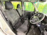 ドライバーによって運転しやすいポジションは異なり、あの車はどうなのか不安なこともありますよね。気になるお車は店頭で乗り込んでご確認いただけます♪