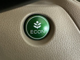 ★ECONスイッチ★ エコドライブを加速しよう!スイッチをONにすると、運転の仕方によるロスを抑え込み燃費をよくするようクルマが頑張ります(*^ー^*)燃費向上にチャレンジ♪