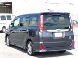 明るく広々、落ち着いた店内では、中古車のご検討・ご購入のほか、携帯電話(au)の購入等、様々なご相談に幅広く応えていきます♪