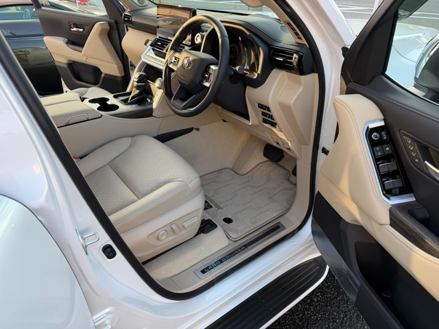 トヨタ ランドクルーザー300 3.5 ZX 4WD 改後モデル モデリスタエアロ