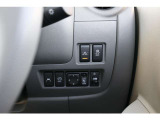 中古車だからボディーコーティングがおすすめ!下地処理が重要なコーティングはもちろんプロの施工でピカピカに仕上げます。濃色車は親水性、淡色車は撥水性のものがオススメ!