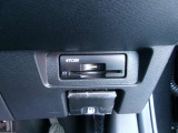 ETC車載器が付いています。ここも、あそこも、、最近はスマートインターチェンジも増えてきましたよね!最初から付いているので、お買い得^^