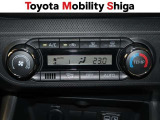 お好み温度に設定すると自動で調整してくれるオ-トエアコン装着車です。