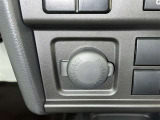 シガーソケット用の充電器が使用可能です!