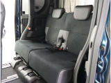 ゆとりある広々とした車内空間は、ドライブを始め買い物やレジャーなど、幅広く活躍します。一人でもみんなとでもお出かけを楽しみましょう!
