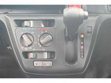 ミッションはCVTを搭載しておりますのでシームレスな加速と低燃費を体験できます。