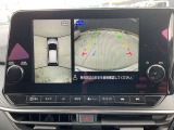 アラウンドビューモニターで駐車や幅寄せも安心ラクラクです。