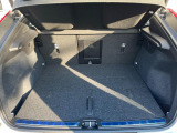 普段のお買い物や通勤、送迎等に十分な荷室スペースを確保しております。セカンドシートを倒すと、大きな荷物の積載も可能です。
