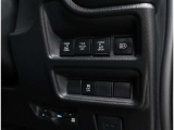 電動のスライドドアで楽々スムース!運転席からも開閉の操作もできます♪キーのスイッチひとつで自動開閉できる便利な機能もついてます♪