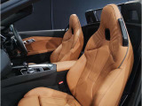 アウトバーンでの走行を見据えたBMWのブレーキシステムはもしもの時にもいち早くマシンを停止してくれます。