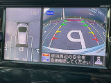 【アラウンドビューモニター】車両周辺をモニターで確認できて、駐車が苦手な人でもスムーズに駐車できます