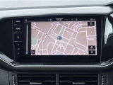 スマートフォン用アプリ[Apple CarPlay][Android Auto]対応の純正ナビ Discover Pro を装備、ラジオのほか、USB、Bluetoothハンズフリー通話にも対応。