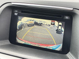 狭い場所での駐車も安心。後方の状況をしっかり確認できるので、安全に運転できます。