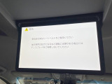 【フリップダウンモニター】大画面モニターで後席でもエンタメをお楽しみいただけます。小さなお子様にも大人気の装備です♪