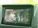 停車中に楽しめるTV機能が搭載されています。長距離ドライブや休憩時間に、動画や番組でリラックスした時間を過ごせます。