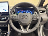 ステアリングスイッチ搭載!手を離さずに手元のスイッチでさまざまな操作が可能。運転中、視線をそらさなくても操作ができて安全です!