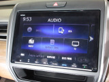 ナビゲーションは純正9インチメモリーナビ(VXM-207VFNi)を装着しております。AM、FM、CD、DVD再生、Bluetooth、音楽録音再生、フルセグTVがご使用いただけます。