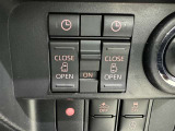 両側電動スライドドアで狭い所でも乗り降り楽々です!
