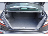 スポーティな走りだけでなく、しっかりとした収納力も魅力。荷物をたっぷり積み込める、実用性にも優れたトランクです!