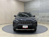 お車購入のポイントとなるフロントマスクです。上質で迫力あるデザインですね☆☆
